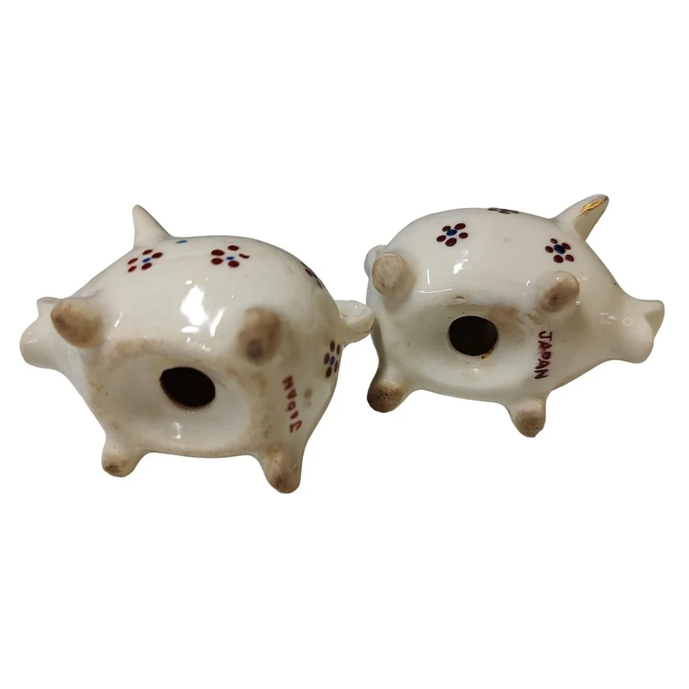 Vintage Ceramic Pig Salt and Pepper Shakers Hand Painted Flowers Gold Trim Japan